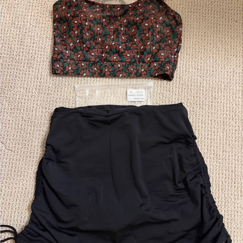 NWT Livy & Kate Swim Top and Swim Skirt in size medium